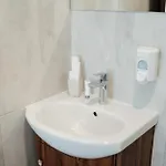 Archontiko Kiverniti 4* פאנו לפקארה