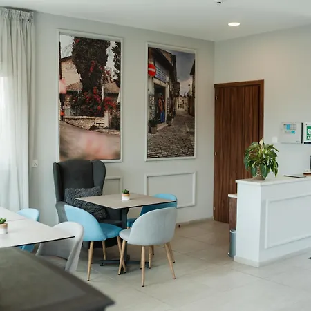 Archontiko Kiverniti 公寓式酒店 4*