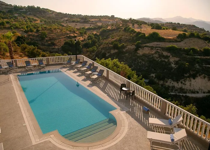 Archontiko Kiverniti Ξενοδοχείο με διαμερίσματα 4*